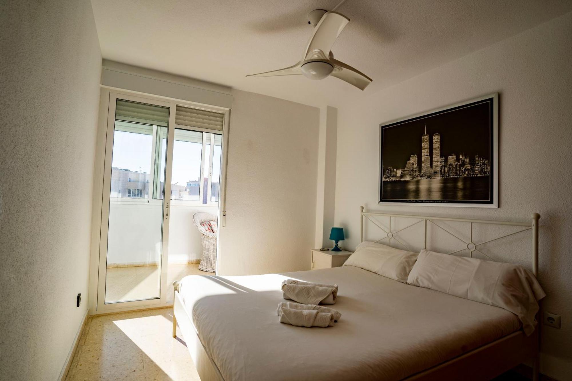 Apartamento Faro Blanco Alicante Ngoại thất bức ảnh